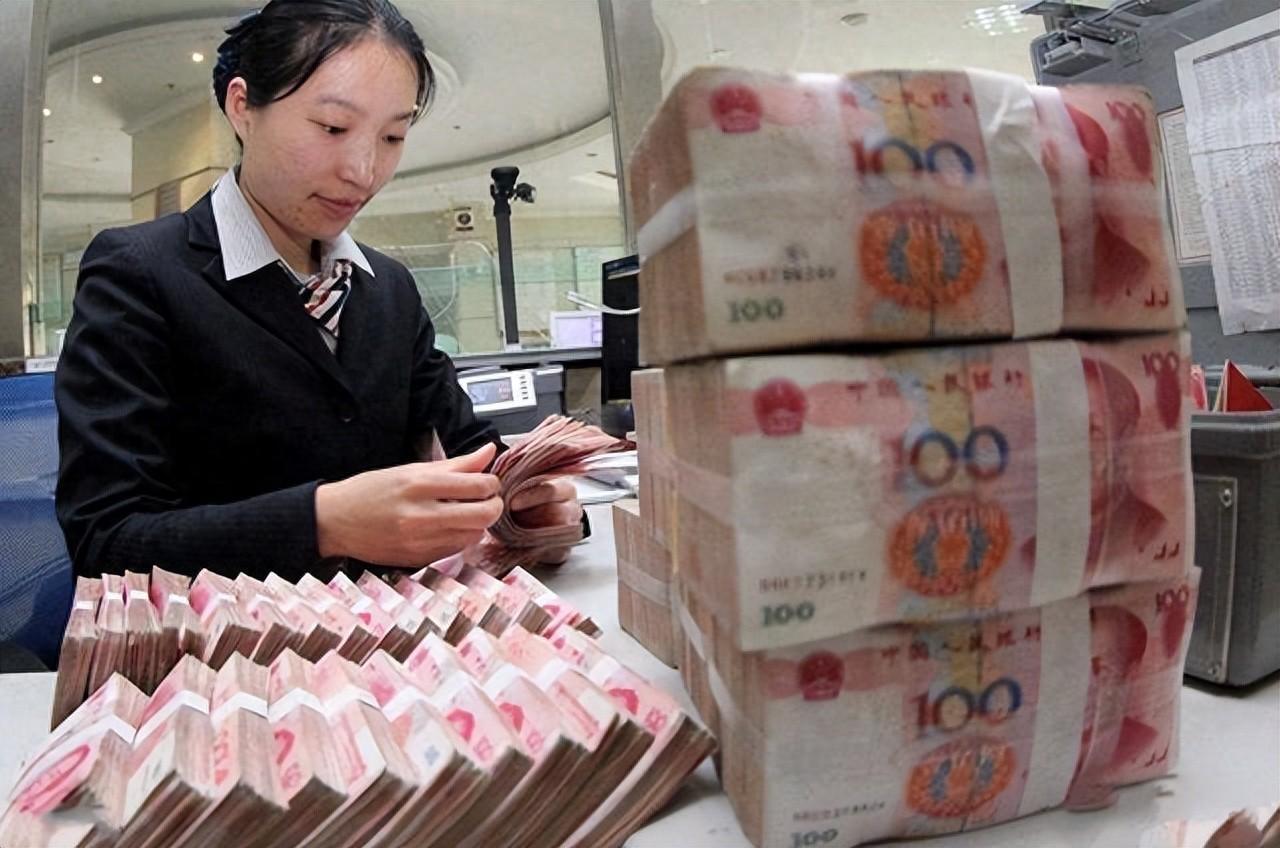 如果拥有100万存款，靠利息能维持生活吗？今天就来算笔账-淘秘副业
