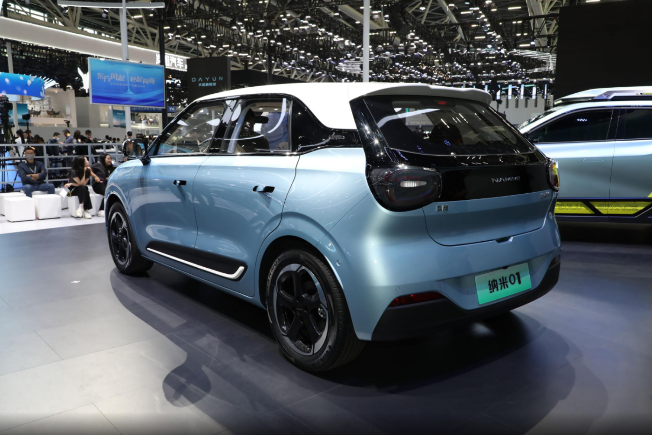 图片[3]-五门五座，无框玻璃，430公里续航，纳米01搅局代步市场-淘秘副业